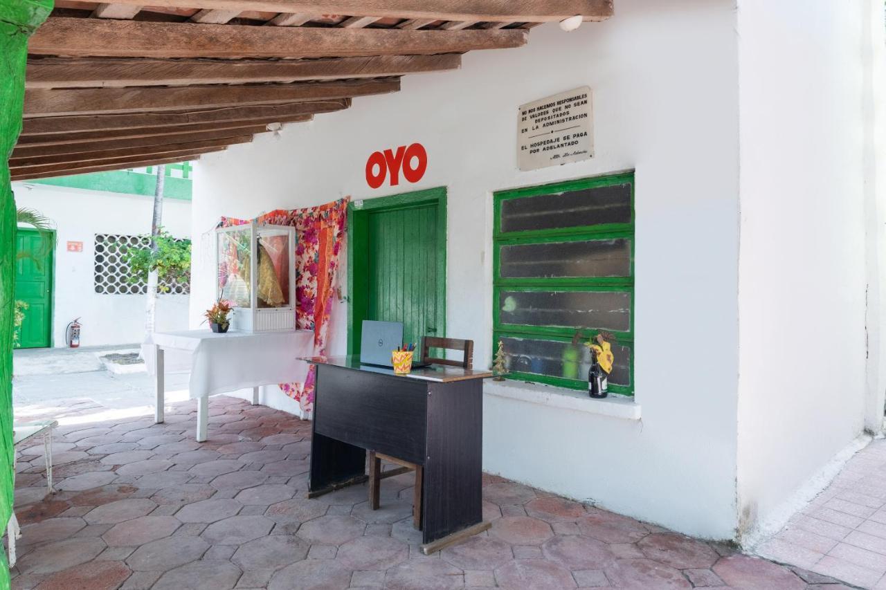 Oyo Hotel Las Palmas Cuyutlan Manzanillo Exterior photo