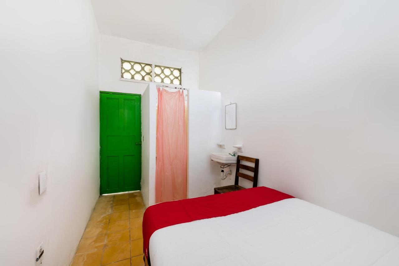 Oyo Hotel Las Palmas Cuyutlan Manzanillo Exterior photo